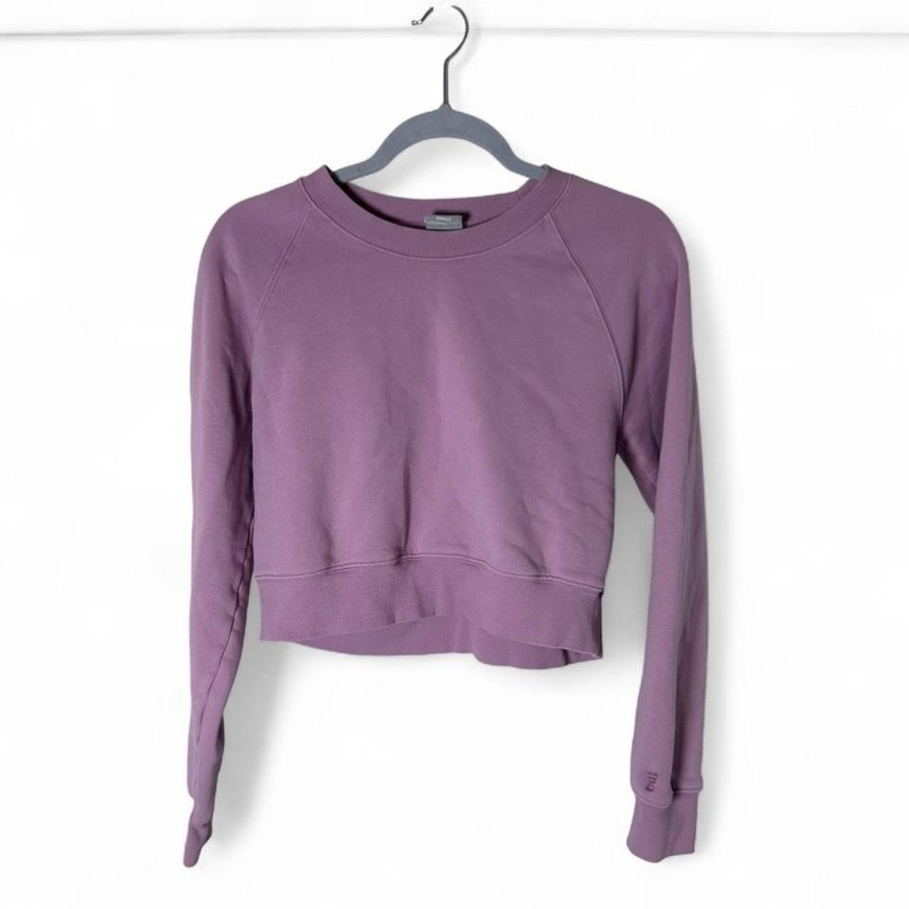 Aritzia TNA purple lavender cropped sweatshirt Size M #loungewear #cozy